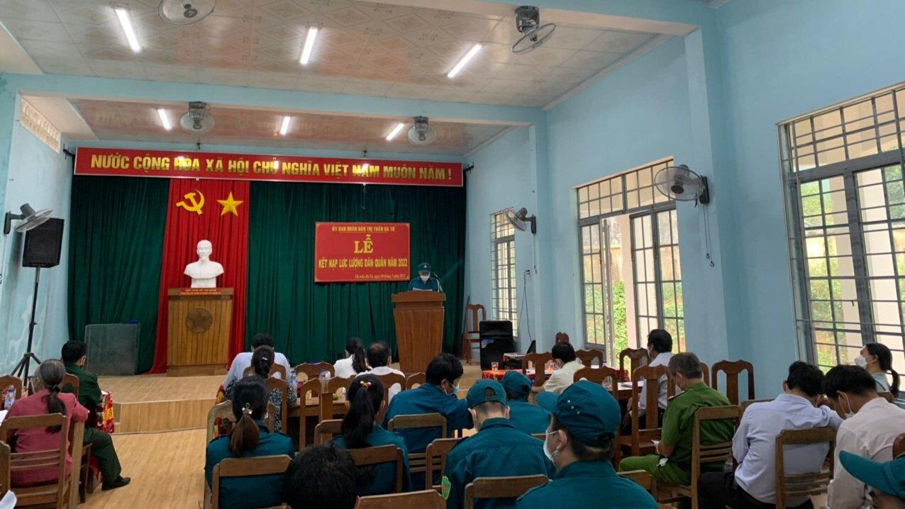 Thị trấn Ba Tơ tổ chức Lễ kết nạp dân quân mới năm 2022